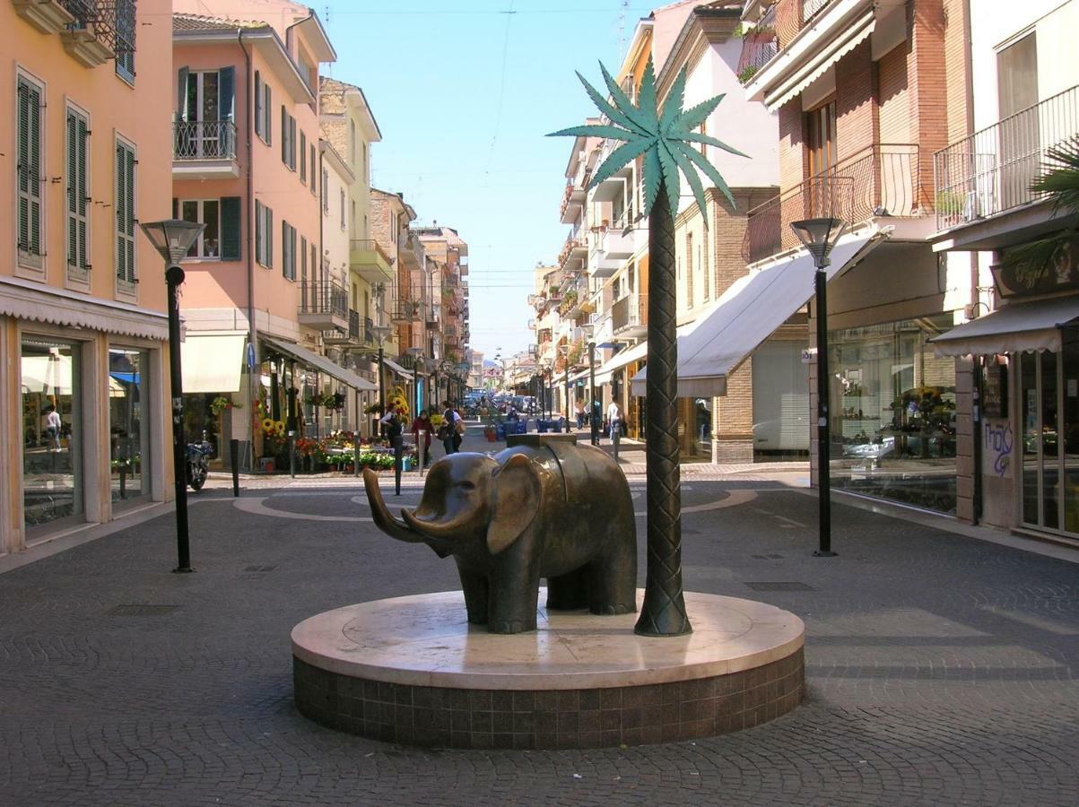 Casavacanze estate 1 San Benedetto del Tronto Exterior foto